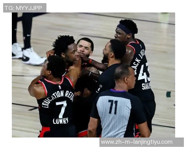 阿奴诺比狂砍32分助力尼克斯送太阳六连败布克虽拼尽全力仍难救主